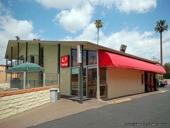 Motel 6 Bakersfield Eksteriør billede